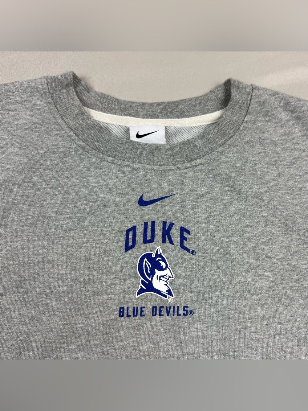 Nike Duke Blue Devils Mens Standard Issue Crewneck Sweatshirt Sz Medium Grey A7 - Picture 4 of 9